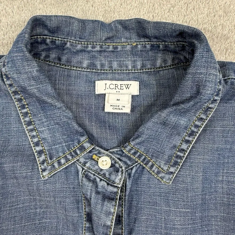J. Crew Chambray Shirt Women's Medium Blue Short Sleeve Popover Casual Preppy